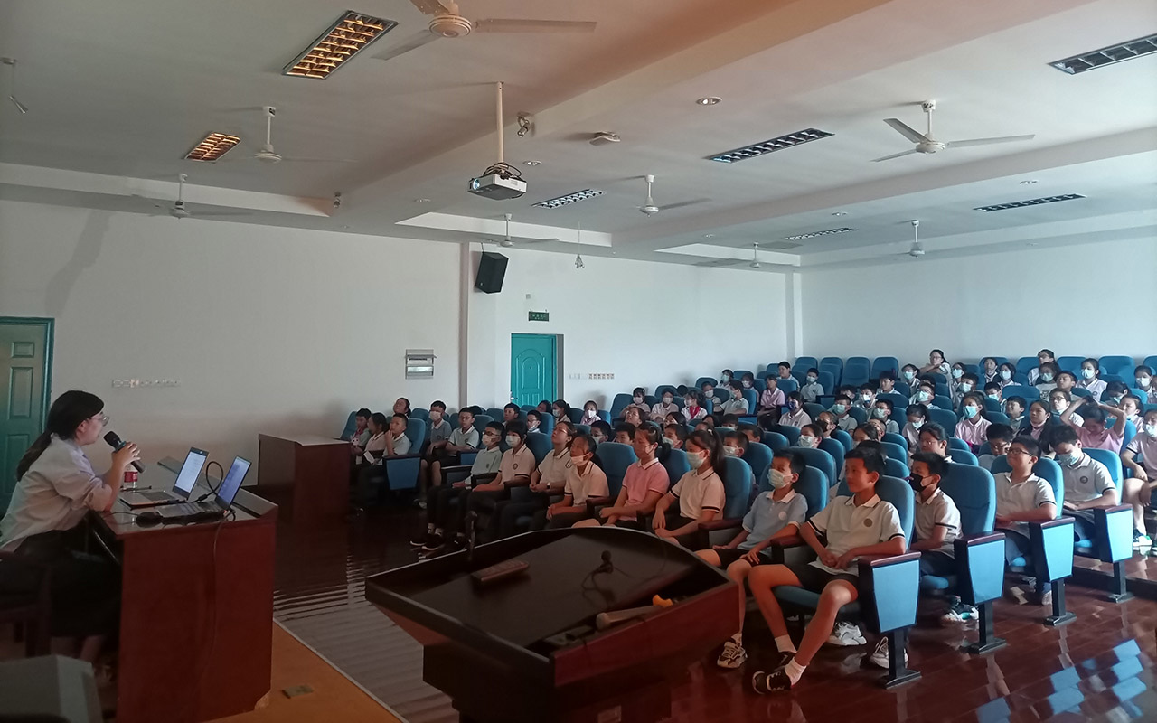 阿荣旗高钱小学