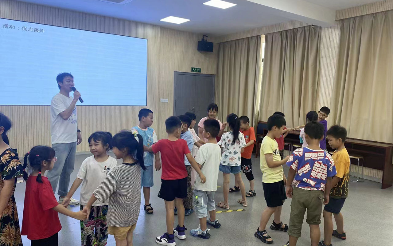 阿荣旗龙观乡中心学校